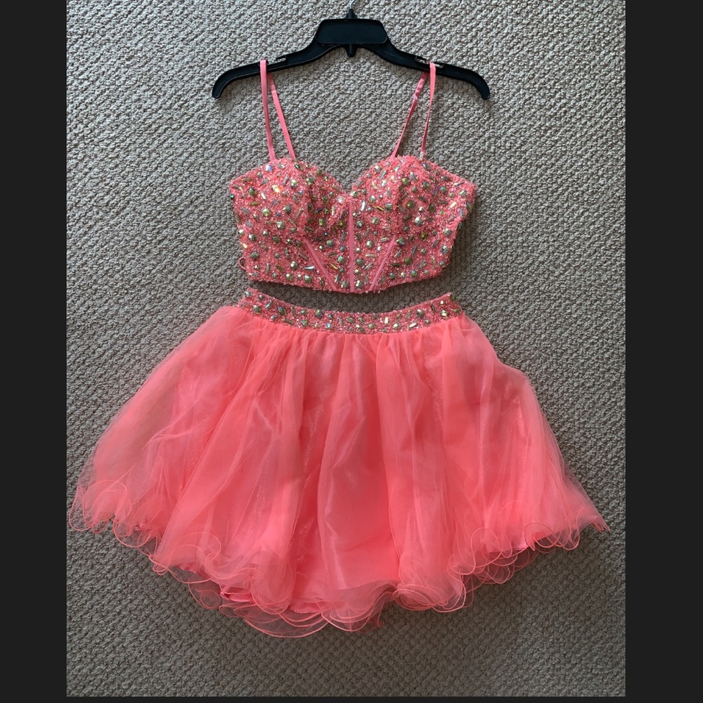 Formal 2 piece short dress